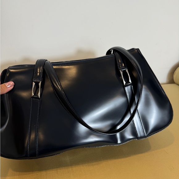 Moschino Patent Leather Shoulder Bag . - Picture 9 of 11